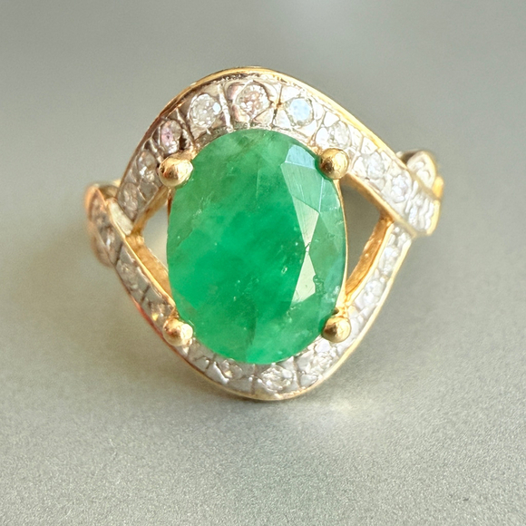 Jewelry - Estate 14K Solid Gold Ring 2 Carat Natural Green Zambian Emerald Diamond Ring